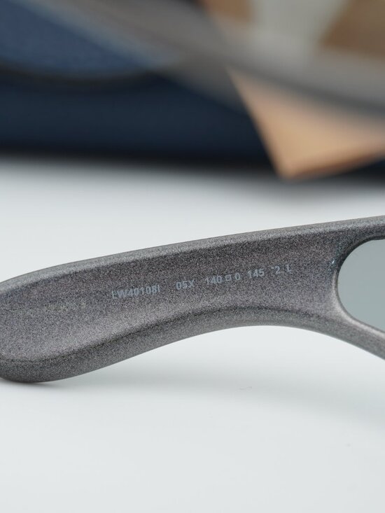 Loewe LW40108I O5X Shield Sunglasses – Metallic Grey \\Green main image 6